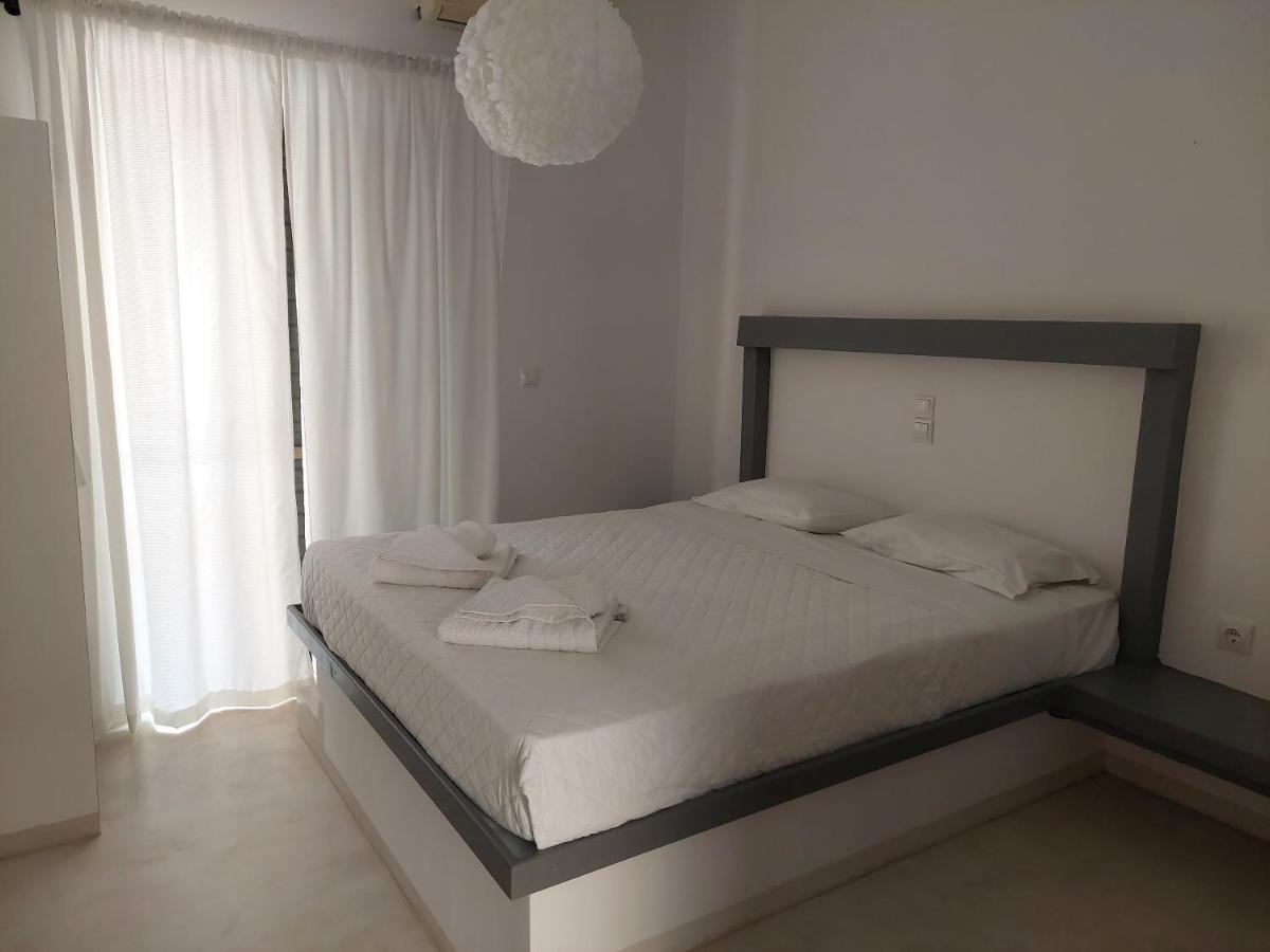 Golden Star Praxitelous Apartment Agia Marina  ภายนอก รูปภาพ