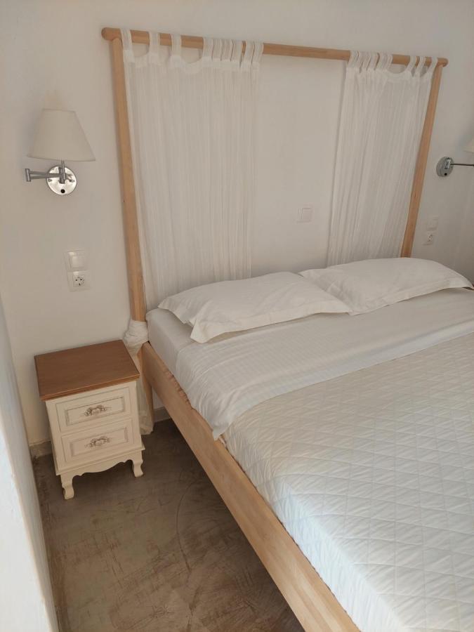 Golden Star Praxitelous Apartment Agia Marina  ภายนอก รูปภาพ