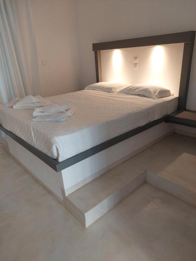 Golden Star Praxitelous Apartment Agia Marina  ภายนอก รูปภาพ